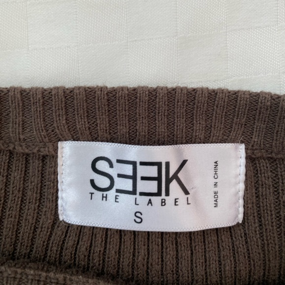 Bell Sleeve Sweater - Picture 3 of 4